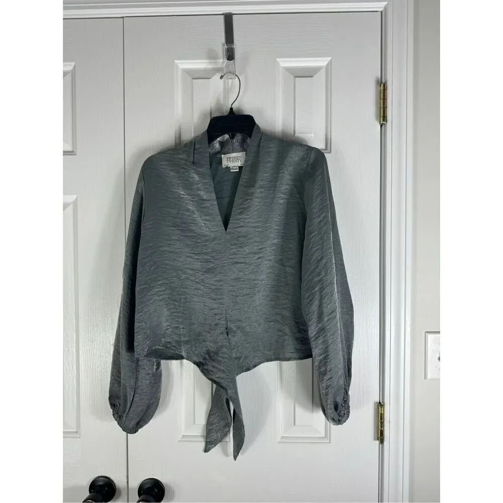 Fifteen Twenty Womens Tie Blouse Size Small
